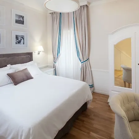 Appart hôtel La Malandrina - & 2*