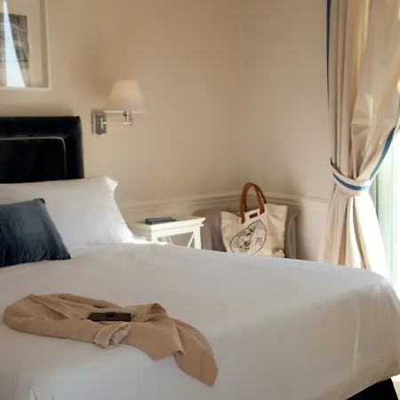 Aparthotel La Malandrina - & 2*