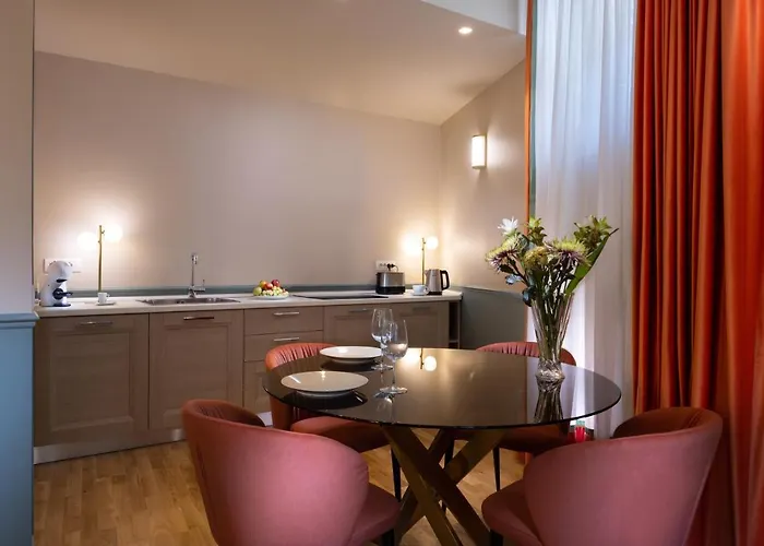 La Malandrina - & Aparthotel 4*