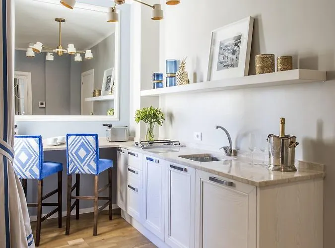 La Malandrina - & Taormina