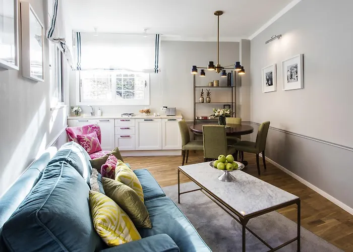 Aparthotel La Malandrina - &