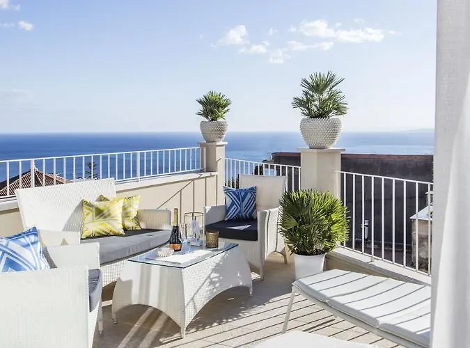 Aparthotel La Malandrina - &