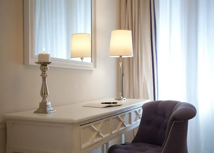 Aparthotel La Malandrina - & 4*