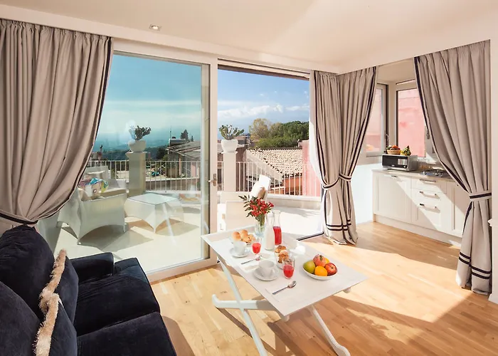 Aparthotel La Malandrina - & 4*