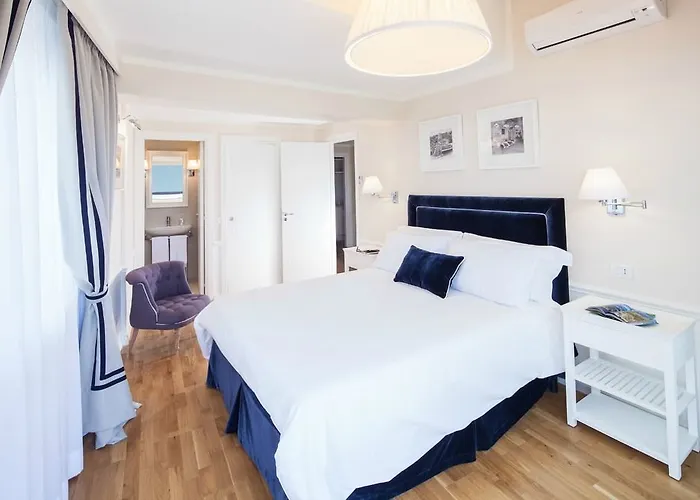 La Malandrina - & 4* Taormina