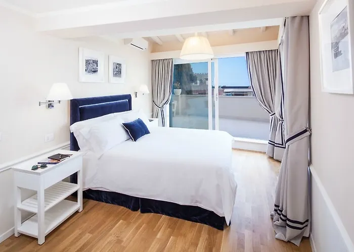 La Malandrina - & 4* Taormina