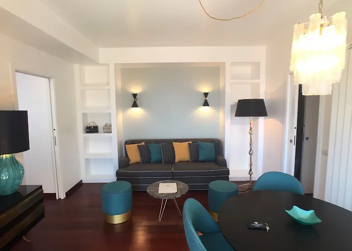 Aparthotel La Malandrina - & 4*